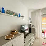 Apartman Azul Y Blanco *